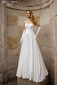 Herm’s Bridal IDORE wedding dress – minimalist, A-line, simple, satin, corset bodice, straight neckline, bare shoulders, no train