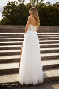 Herm’s Bridal ILION wedding dress – A-line, romantic, embellished, flowy, lace and tulle, plunging neckline, corset bodice, sweetheart neckline, bare shoulders, no train