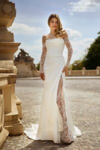 Herm’s Bridal ISACHSEN wedding dress – simple, romantic, mermaid, slim, lace and satin, corset bodice, straight neckline, bateau neckline, bare shoulders, long sleeves, with train (with sleeves)