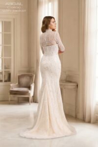 Suknia ślubna Herm’s Bridal CALLAO – syrena, wąska, zdobiona, z koronki i tiulu, głęboki dekolt, gorsetowa góra, dekolt w serce, odkryte ramiona, z długim rękawem, krótka, z trenem (z żakietem)